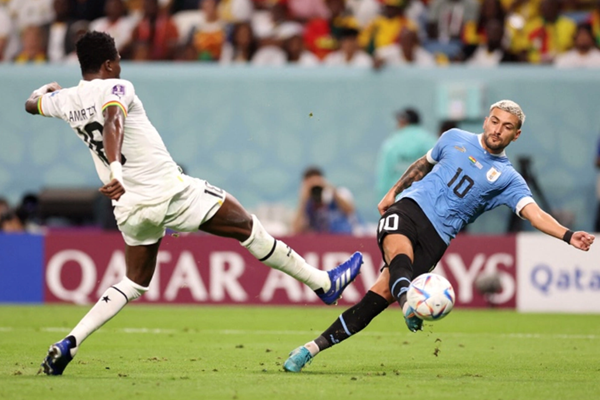 Thắng Ghana nhưng Uruguay vẫn bị loại - Anh 1