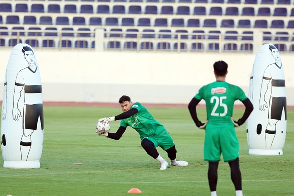 Tuyển Việt Nam tiếp tục tập luyện, chuẩn bị cho AFF Cup 2022 - Anh 2