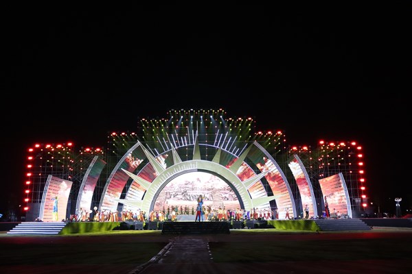 Bộ trưởng Nguyễn Văn Hùng: Lễ khai mạc Đại hội Thể thao toàn quốc phải tạo điểm nhấn, mở đầu cho kỳ Đại hội tiếp nối thành công của SEA Games 31 - Anh 4