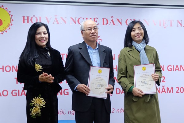 Hội Văn nghệ dân gian Việt Nam trao Giải thưởng năm 2022 cho 37 công trình, tác phẩm - Anh 3