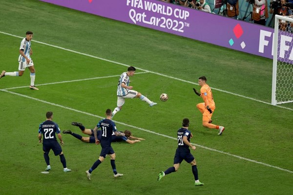Thắng dễ Croatia, Argentina vào chung kết World Cup 2022 - Anh 1