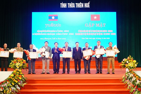 Thừa Thiên Huế gặp mặt kỷ niệm 60 năm Ngày thiết lập quan hệ ngoại giao Việt Nam- Lào - Anh 2