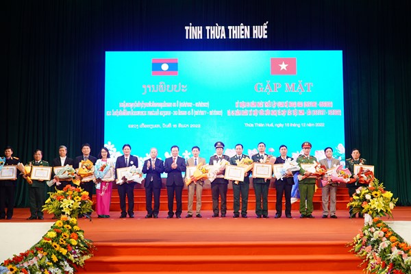 Thừa Thiên Huế gặp mặt kỷ niệm 60 năm Ngày thiết lập quan hệ ngoại giao Việt Nam- Lào - Anh 3