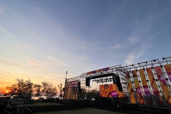Phú Quốc United Center - “Đại sân khấu” của lễ hội âm nhạc EDM huyền thoại có gì? - Anh 1