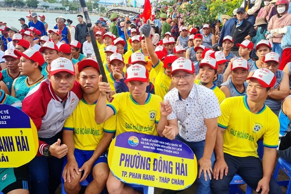 Sôi nổi giải đua thuyền rồng tại Đầm Nại, Ninh Thuận - Anh 5