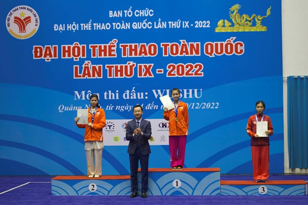 Giành thêm 4 HCV, Hà Nội tiếp tục dẫn đầu môn Wushu - Anh 2