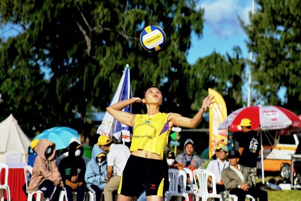 Ninh Thuận: 6 đơn vị tham gia Giải bóng chuyền nữ bãi biển - Anh 3