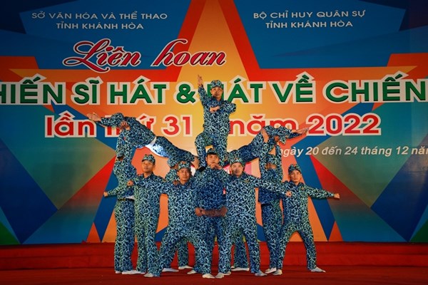 Khánh Hòa: Khai mạc Liên hoan Chiến sĩ hát và hát về chiến sĩ lần thứ 31 - Anh 5