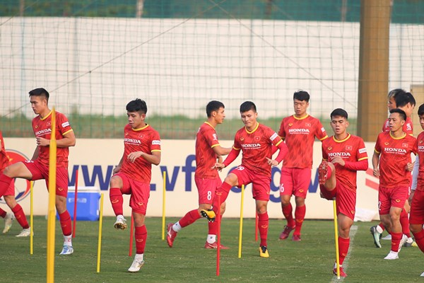 19H30 hôm nay đội tuyển Việt Nam ra quân tại AFF Cup: Đầu xuôi, đuôi lọt - Anh 1