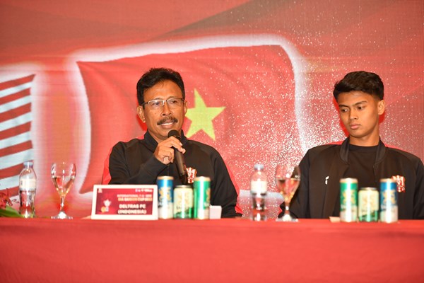 Lần đầu tiên tổ chức Giải bóng đá 7 người quốc tế tranh Cúp Bia Sài Gòn - Anh 1