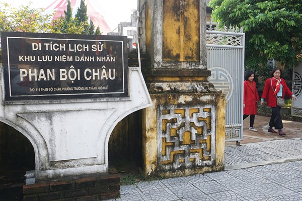 Kỷ niệm 155 năm Ngày sinh chí sĩ yêu nước Phan Bội Châu - Anh 5