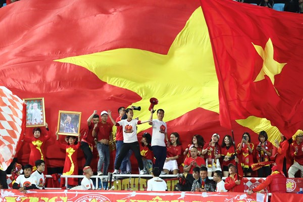 Tuyển Việt Nam thắng tưng bừng Malaysia - Anh 12