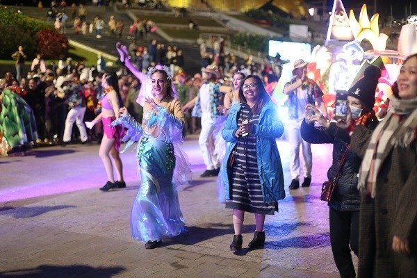Lễ hội đường phố Carnaval lần đầu tiên tại Đà Lạt - Anh 3