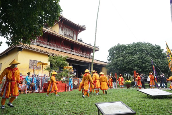Thừa Thiên Huế tổ chức nhiều chương trình nghệ thuật và hoạt động vui xuân - Anh 1