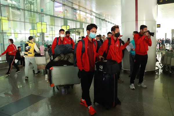 Tuyển Myanmar đến Việt Nam chuẩn bị cho AFF Cup - Anh 1