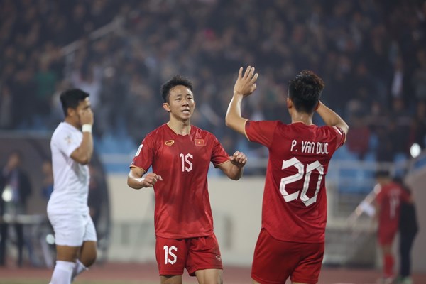 Thắng dễ Myanmar, tuyển Việt Nam vào bán kết AFF Cup 2022 - Anh 6