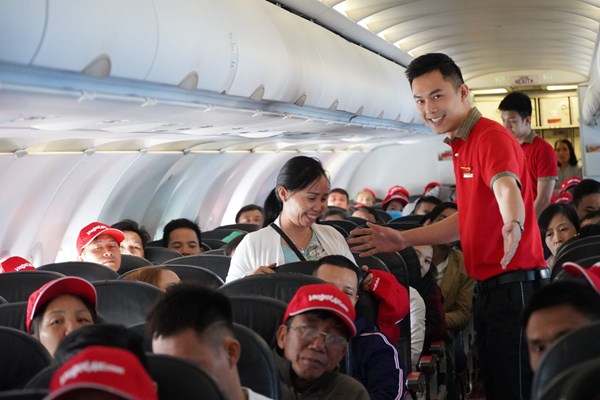 Trở lại Hồng Kông cùng những chuyến bay Vietjet dễ dàng - Anh 2