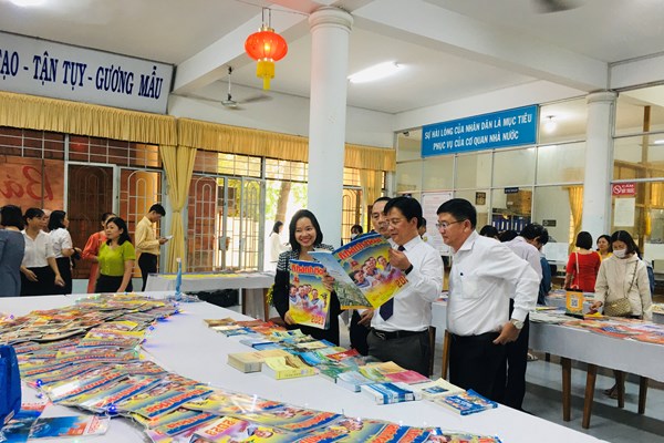 Khánh Hòa: Hội Báo Xuân 2023 quy tụ gần 2.000 ấn phẩm báo chí - Anh 2