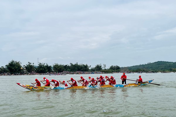 Lễ hội đua thuyền trên sông Trà Khúc - Anh 3