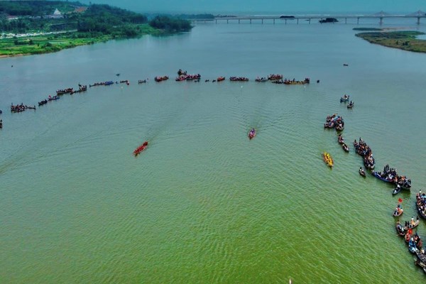 Lễ hội đua thuyền trên sông Trà Khúc - Anh 4