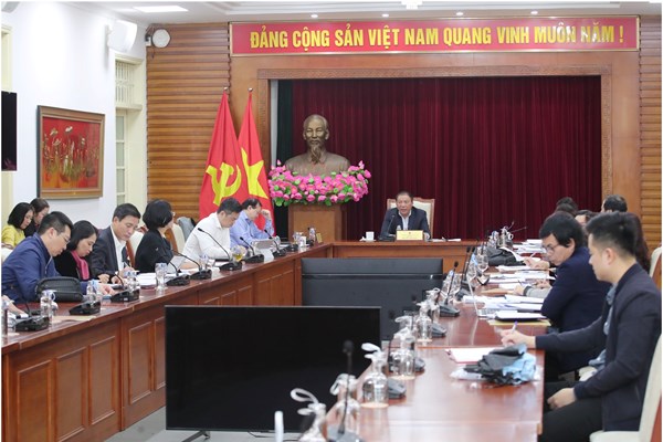 Bộ trưởng Nguyễn Văn Hùng: Các hoạt động kỷ niệm 80 năm Đề cương văn hóa Việt Nam cần được chuẩn bị, tổ chức chu đáo, có chất lượng và chiều sâu - Anh 2
