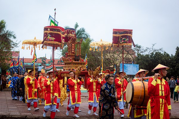 Độc đáo lễ hội cầu ngư ở làng biển Cảnh Dương - Anh 2