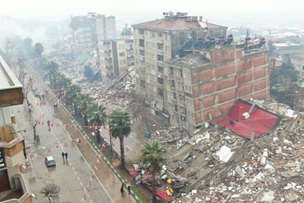 Số người chết tăng lên hơn 4.000 người sau trận động đất kinh hoàng ở Thổ Nhĩ Kỳ và Syria - Anh 2
