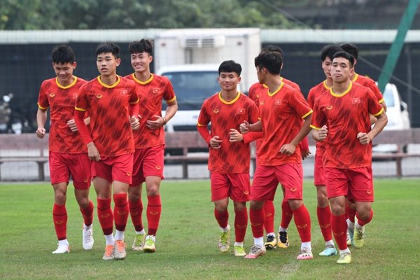 HLV U20 Việt Nam: Chuyến tập huấn UAE là bước chạy đà cuối cùng cho giải châu Á - Anh 2