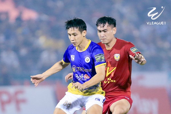 Vòng 3 V.League 1-2023: CLB Hà Nội vươn lên dẫn đầu, TP.HCM thua trận thứ ba liên tiếp - Anh 1