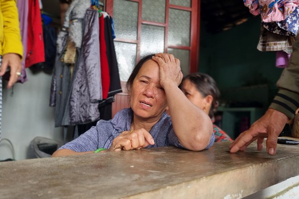 Tang thương nơi làng quê nghèo sau vụ TNGT thảm khốc - Anh 1