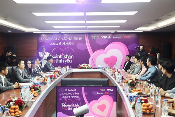 Khoảnh khắc tình yêu: Chương trình truyền hình hẹn hò dành cho người Việt Nam tại Hàn Quốc - Anh 1