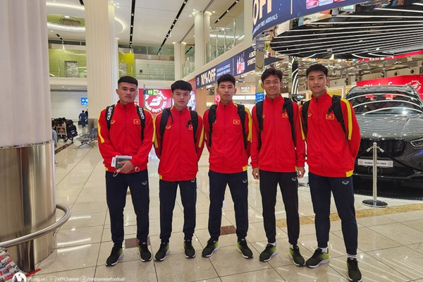 Tuyển U20 Việt Nam chuẩn bị cho trận giao hữu với Dubai FC - Anh 1