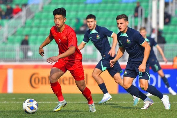 Tuyển U20 Việt Nam bất ngờ thắng tối thiểu trước U20 Australia - Anh 2