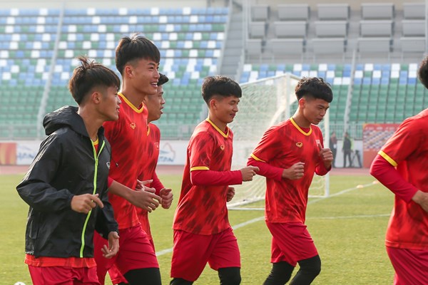 U20 Việt Nam trở lại tập luyện, chuẩn bị cho trận đấu với U20 Qatar - Anh 2