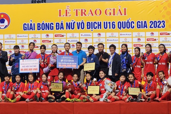 Phong Phú Hà Nam vô địch Giải bóng đá nữ U16 quốc gia - Anh 4