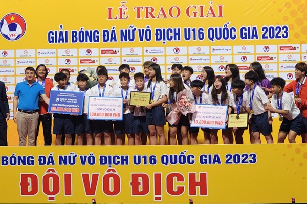 Phong Phú Hà Nam vô địch Giải bóng đá nữ U16 quốc gia - Anh 1