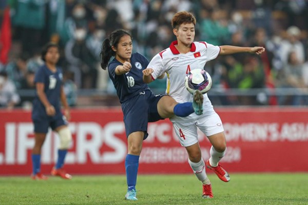 Tuyển U20 nữ Việt Nam thắng đậm Singapore - Anh 1