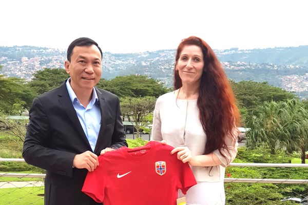 Việt Nam - Na Uy hợp tác phát triển bóng đá cộng đồng - Anh 2