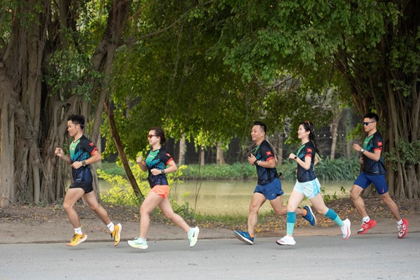 Quảng bá du lịch Hà Nội qua Giải chạy VPBank Hanoi International Marathon 2023 - Anh 2