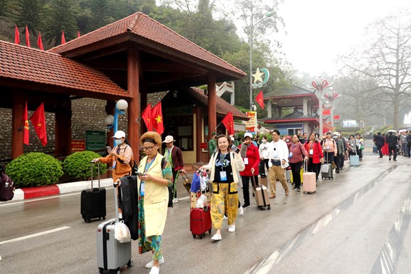 Mở ra cơ hội phục hồi hoạt động du lịch Việt Nam - Trung Quốc - Anh 1