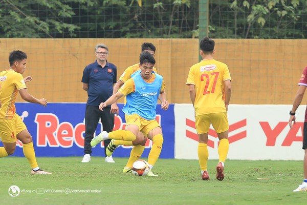 U23 Việt Nam tích cực tập luyện trước thềm giải quốc tế ở Qatar - Anh 1