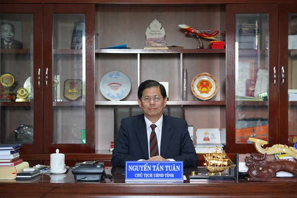 Phó Bí thư Tỉnh ủy, Chủ tịch UBND tỉnh Khánh Hòa: Quyết liệt thực hiện các chương trình KT-XH, phát huy giá trị di sản văn hóa gắn với phát triển du lịch - Anh 1