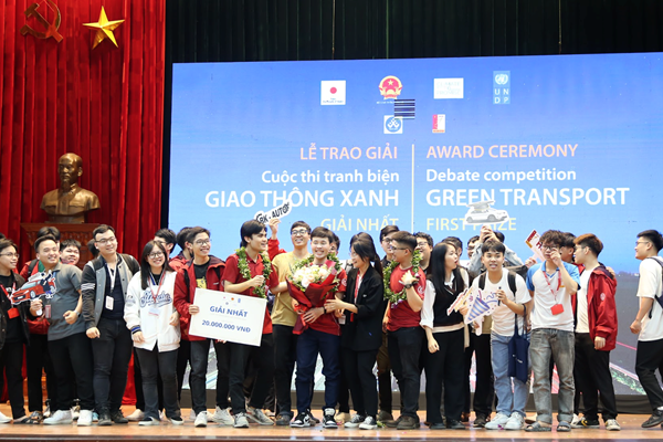 Đại học Bách Khoa Hà Nội đoạt giải Nhất cuộc thi về giao thông xanh - Anh 1