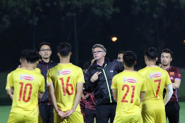 U23 Việt Nam nhận tin vui về lực lượng trước trận gặp U23 Kyrgyzstan - Anh 1