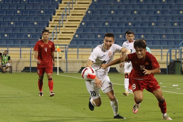 U23 Việt Nam thua U23 Kyrgyzstan ở loạt “đấu súng” - Anh 2