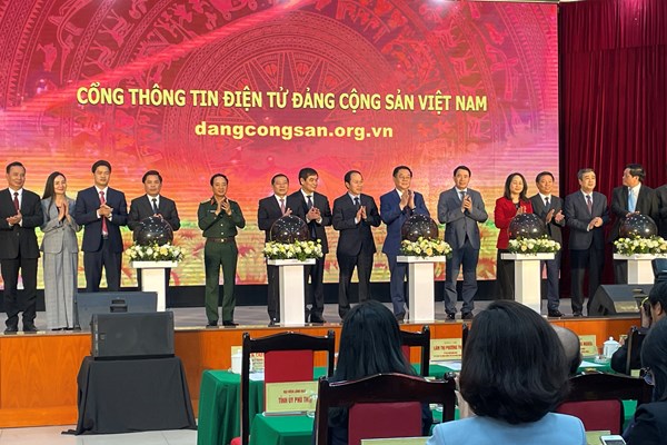 Khai trương Cổng thông tin điện tử Đảng Cộng sản Việt Nam - Anh 1
