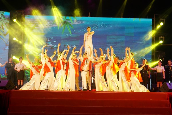 Quảng Nam: Khai hội Văn hóa - Thể thao miền biển huyện Thăng Bình - Anh 1