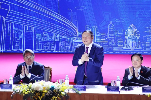 Thủ tướng Phạm Minh Chính: Khánh Hòa phát triển trở thành trung tâm dịch vụ, du lịch biển quốc tế - Anh 3