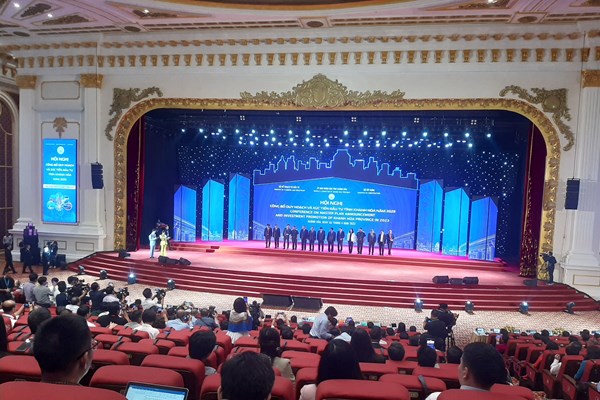 Thủ tướng Phạm Minh Chính: Khánh Hòa phát triển trở thành trung tâm dịch vụ, du lịch biển quốc tế - Anh 2
