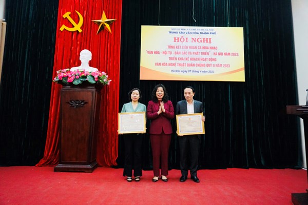 Hà Nội: Tổng kết và trao giải Liên hoan Ca múa nhạc “Văn hoá – Hội tụ - Bản sắc và Phát triển” - Anh 1
